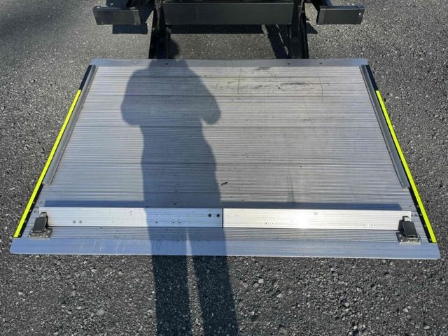 MITSUBISHI CANTER 2015