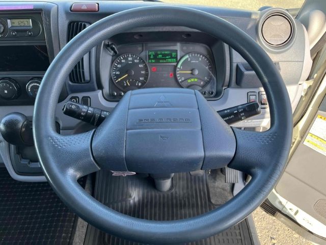 MITSUBISHI CANTER 2015