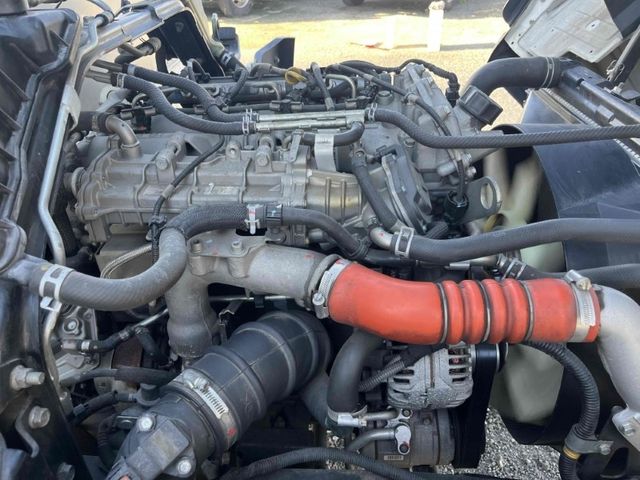 MITSUBISHI CANTER 2015