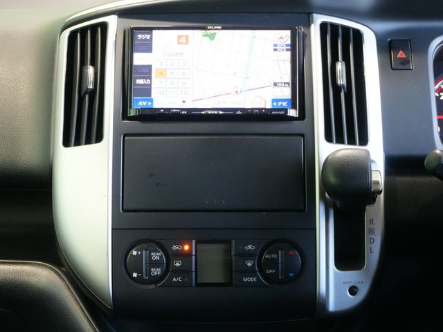 NISSAN SERENA  WG 4WD 2010