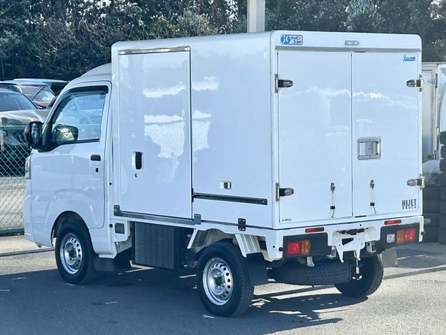 DAIHATSU HIJET truck 2023