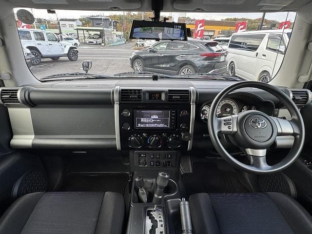 TOYOTA FJ CRUISER 4WD 2015