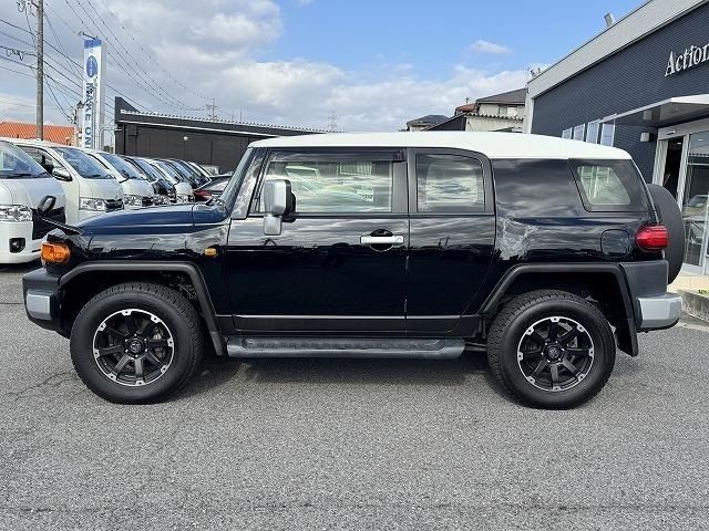 TOYOTA FJ CRUISER 4WD 2015
