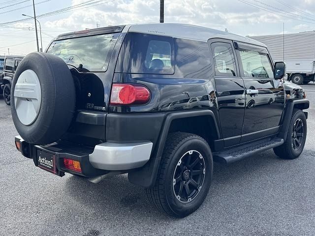 TOYOTA FJ CRUISER 4WD 2015