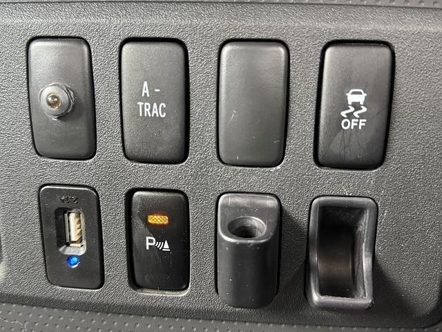 TOYOTA FJ CRUISER 4WD 2015