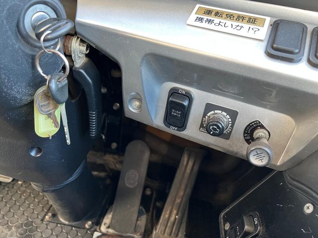 MITSUBISHI FUSOU AERO ACE 2008