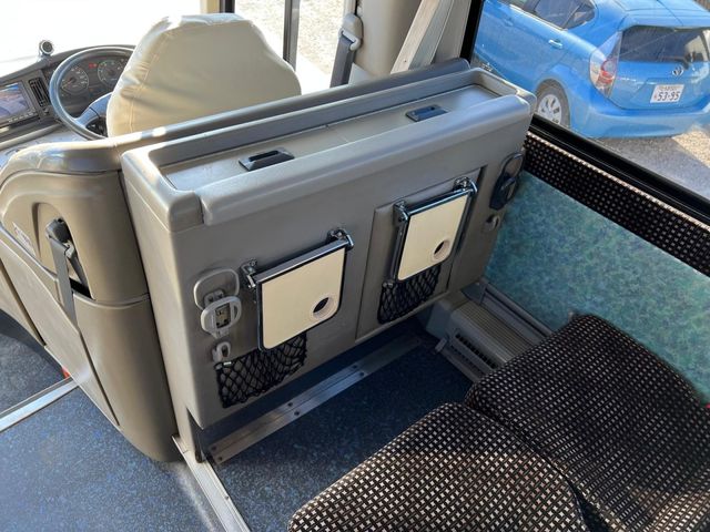 MITSUBISHI FUSOU AERO ACE 2008