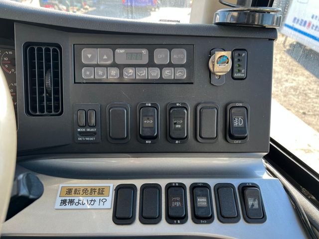 MITSUBISHI FUSOU AERO ACE 2008