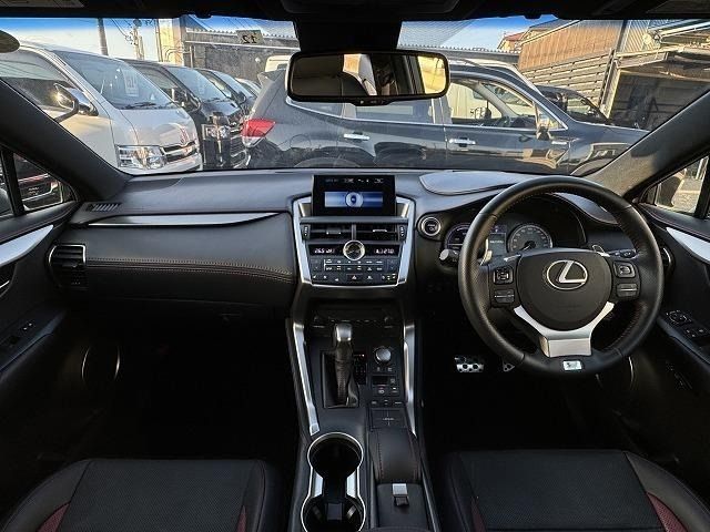 TOYOTA LEXUS NX300h 2015