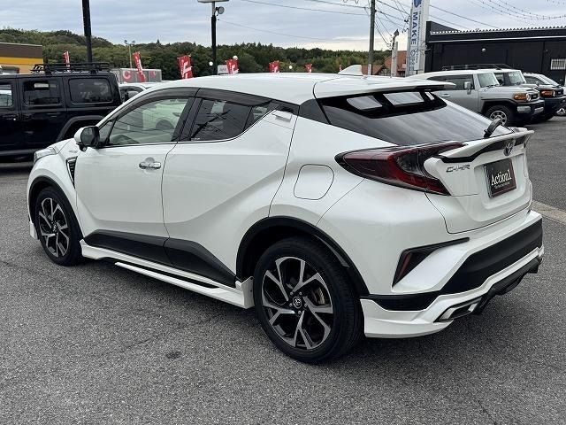 TOYOTA C-HR 2018