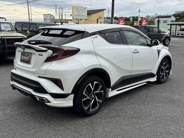 TOYOTA C-HR 2018