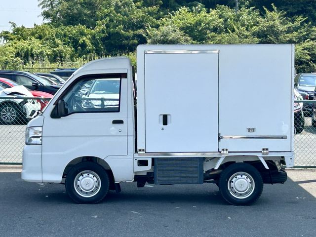 DAIHATSU HIJET truck 2014