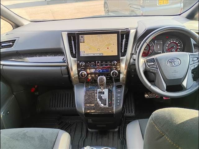 TOYOTA ALPHARD 4WD 2022