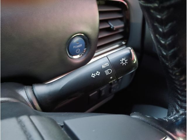 TOYOTA ESTIMA HYBRID 4WD 2019