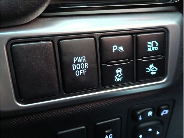 TOYOTA ESTIMA HYBRID 4WD 2019