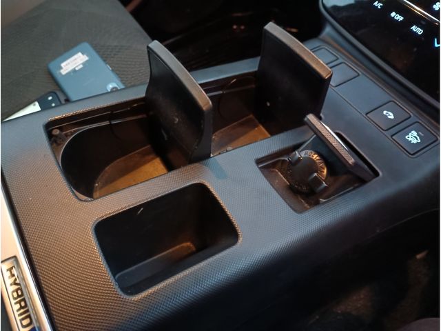 TOYOTA ESTIMA HYBRID 4WD 2019