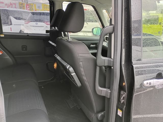 TOYOTA ROOMY 4WD 2020