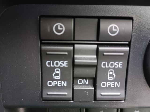 TOYOTA ROOMY 4WD 2020