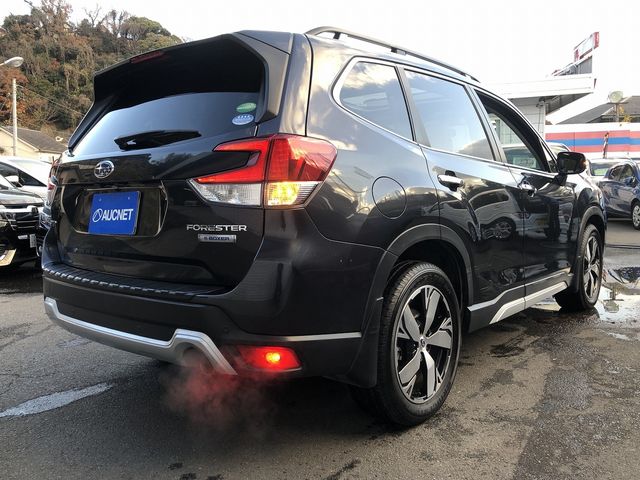 SUBARU FORESTER 2018