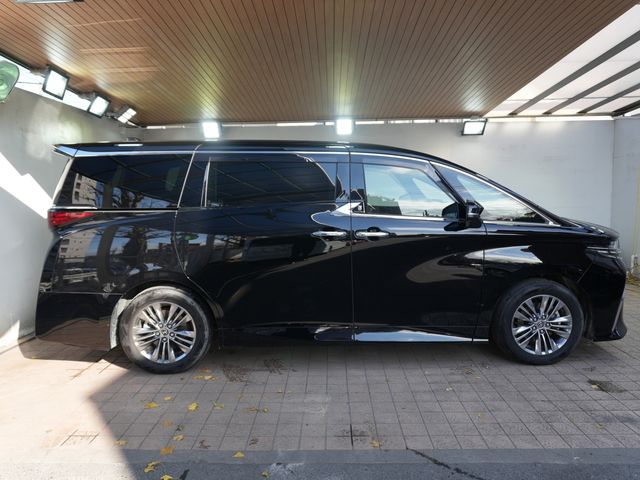 TOYOTA ALPHARD hybrid 2023