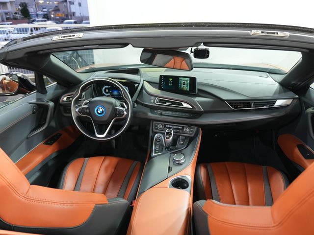 BMW BMW i8 ROADSTAR 2018