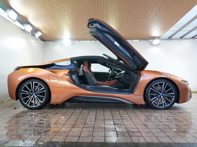 BMW BMW i8 ROADSTAR 2018
