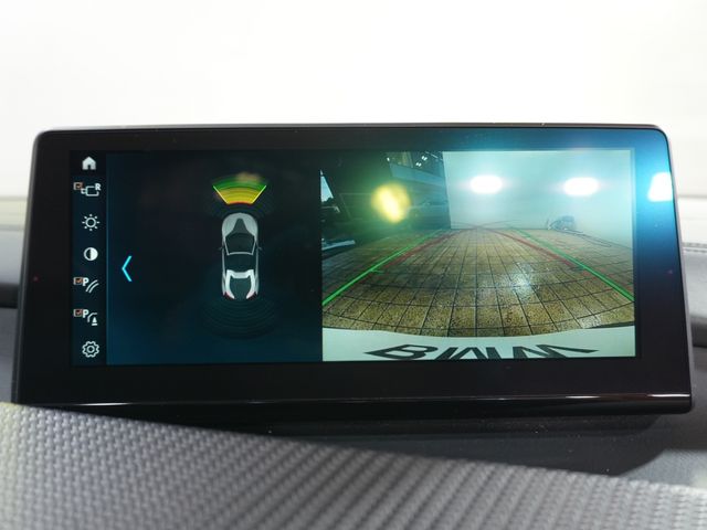 BMW BMW i8 ROADSTAR 2018