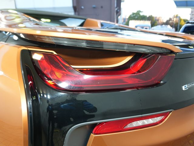 BMW BMW i8 ROADSTAR 2018