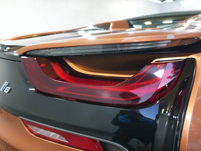 BMW BMW i8 ROADSTAR 2018