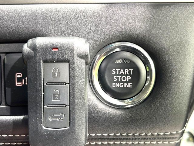 MITSUBISHI DELICA D:5 4WD 2025