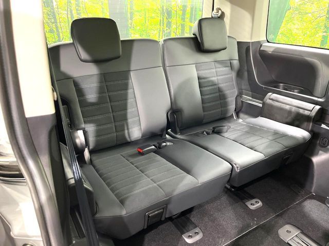 MITSUBISHI DELICA D:5 4WD 2025