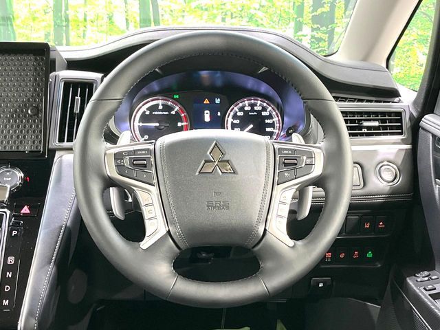 MITSUBISHI DELICA D:5 4WD 2025