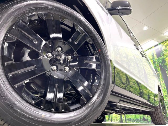 MITSUBISHI DELICA D:5 4WD 2025