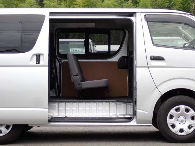 TOYOTA HIACE van 1.25t 2WD 2020