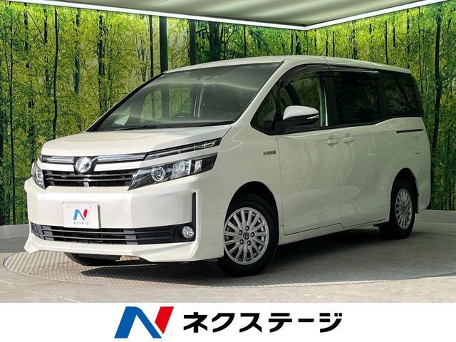 TOYOTA VOXY HYBRID 2017