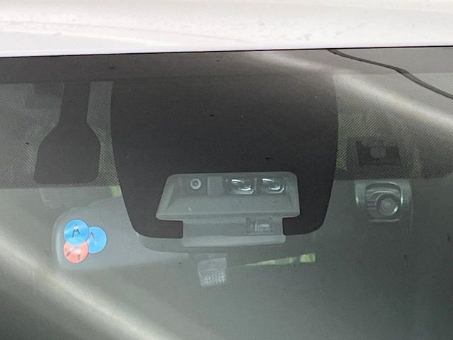 TOYOTA VOXY HYBRID 2017