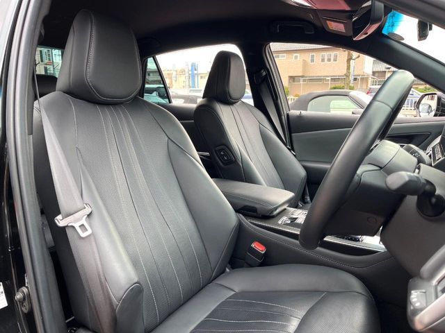 TOYOTA CROWN sedan hybrid 2022