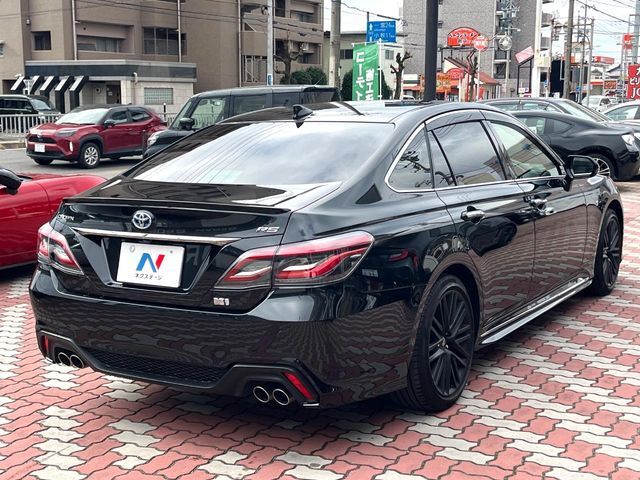 TOYOTA CROWN sedan hybrid 2022