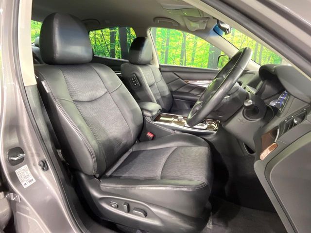 NISSAN FUGA HYBRID 2014