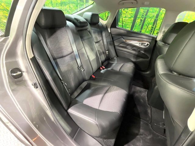 NISSAN FUGA HYBRID 2014