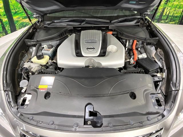 NISSAN FUGA HYBRID 2014