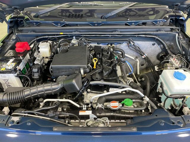 SUZUKI JIMNY NOMADE 2025