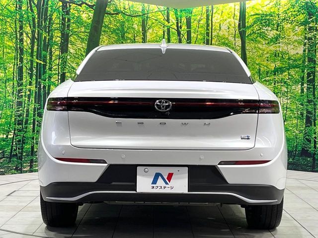 TOYOTA CROWN CROSSOVER 2023