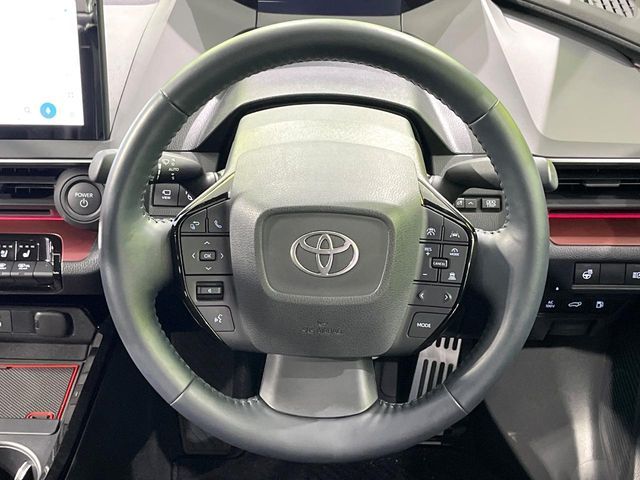 TOYOTA PRIUS 2024