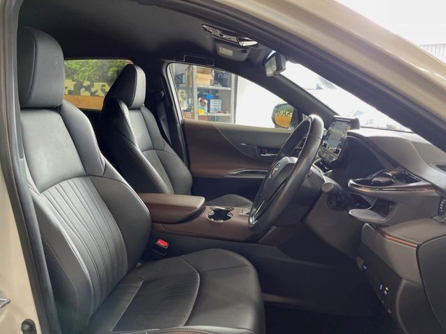 TOYOTA HARRIER 2WD 2022