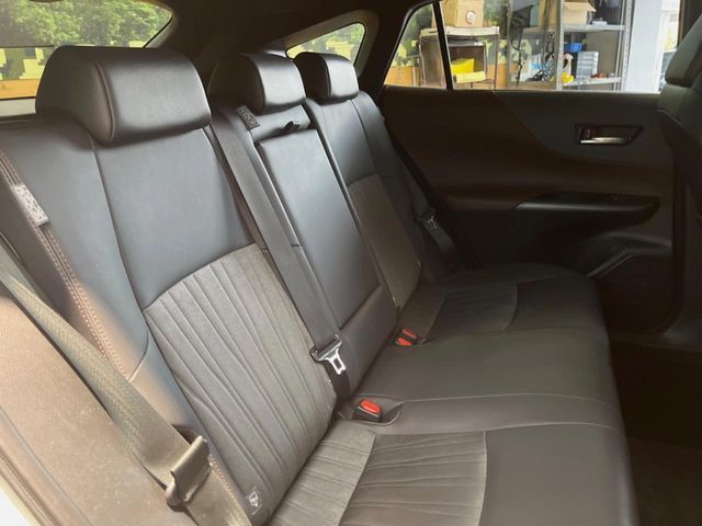 TOYOTA HARRIER 2WD 2022