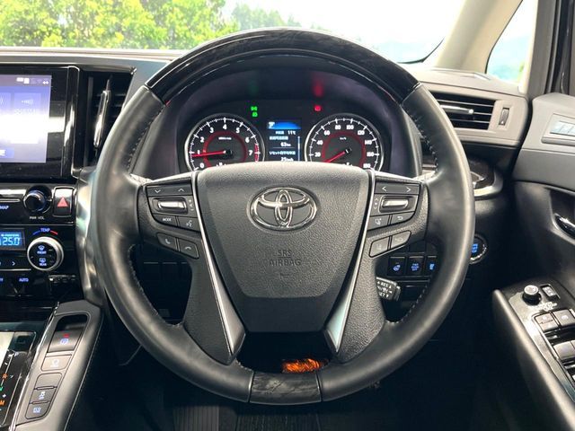 TOYOTA ALPHARD 2023