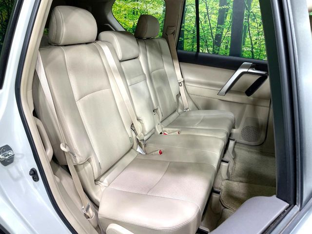 TOYOTA LANDCRUISER PRADO 2023