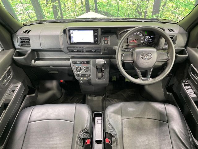 TOYOTA PIXIS van 2023