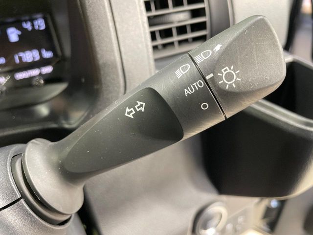 TOYOTA PIXIS van 2023